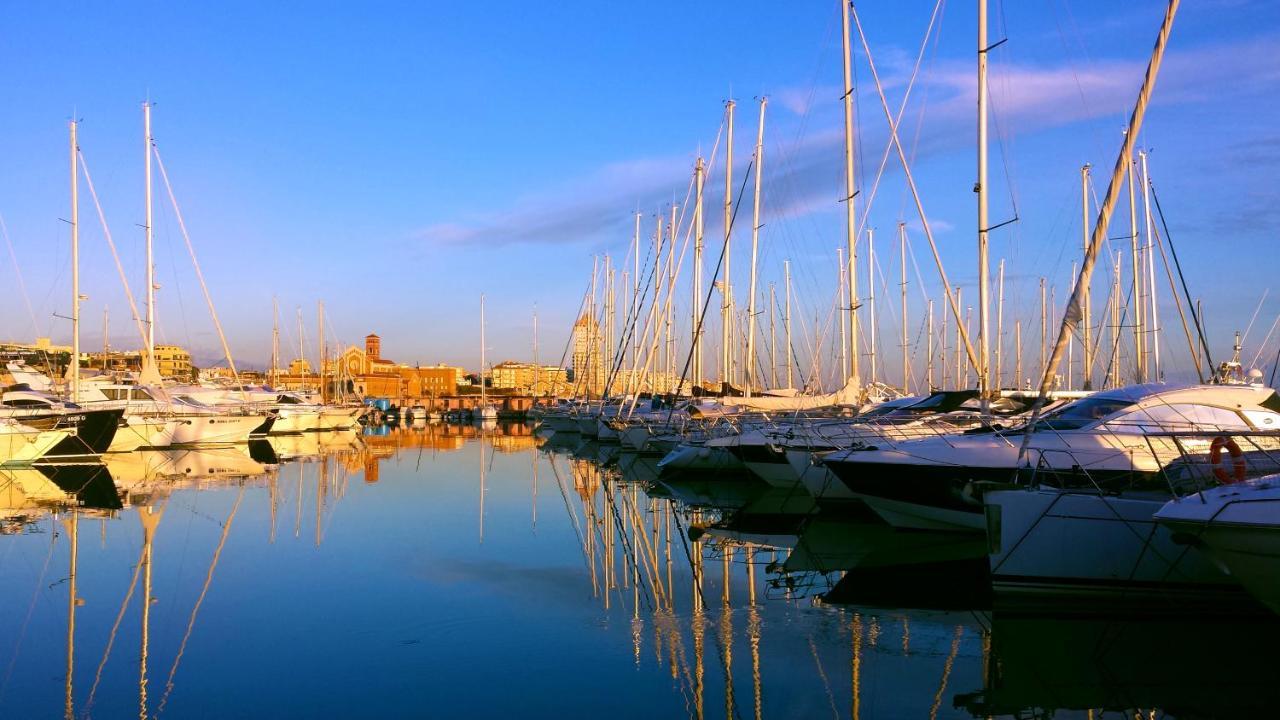 Incantevole Casa Sul Mare Vicino A Roma Nettuno Bagian luar foto