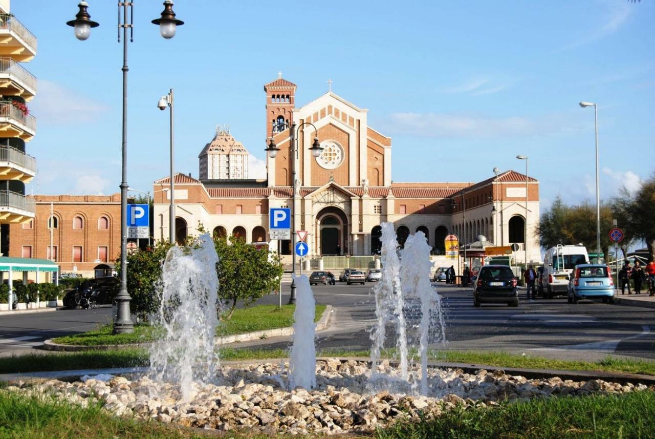 Incantevole Casa Sul Mare Vicino A Roma Nettuno Bagian luar foto