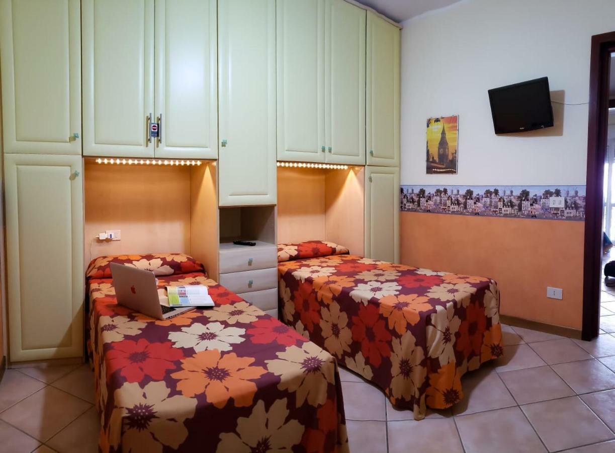 Incantevole Casa Sul Mare Vicino A Roma Nettuno Bagian luar foto